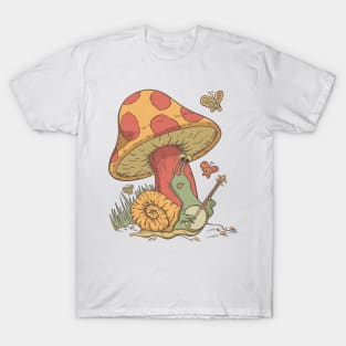 Funny Cute Banjo Playing Snail Cottagecore design T-Shirt